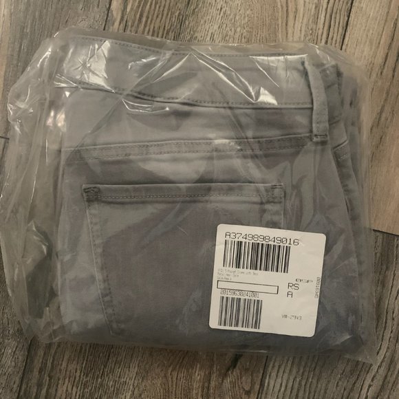 NWT NYDJ 5-POCKET BACK PETAL HEM GALE WASH CROP JEANS 4 - Picture 11 of 13